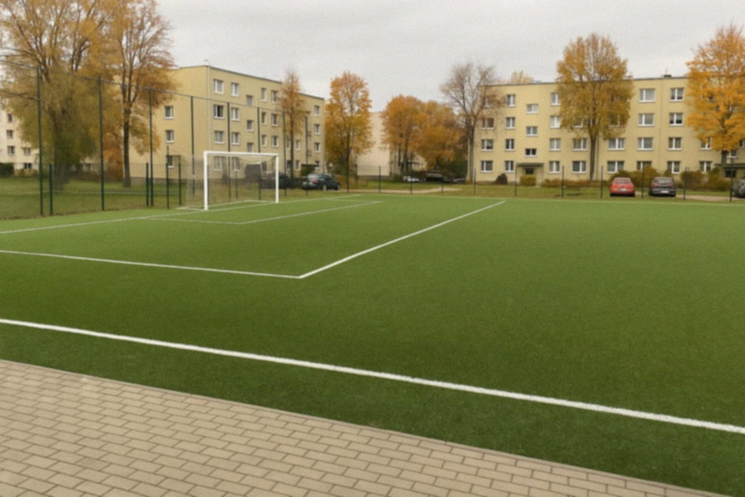 Modernizacja boiska wielofunkcyjnego w Strzegomiu zakończona